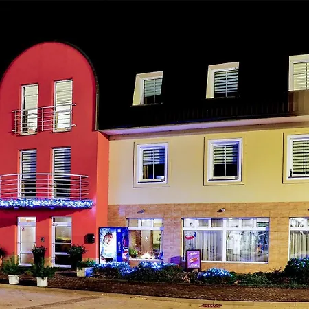 Hotel Ned Hockey 3*